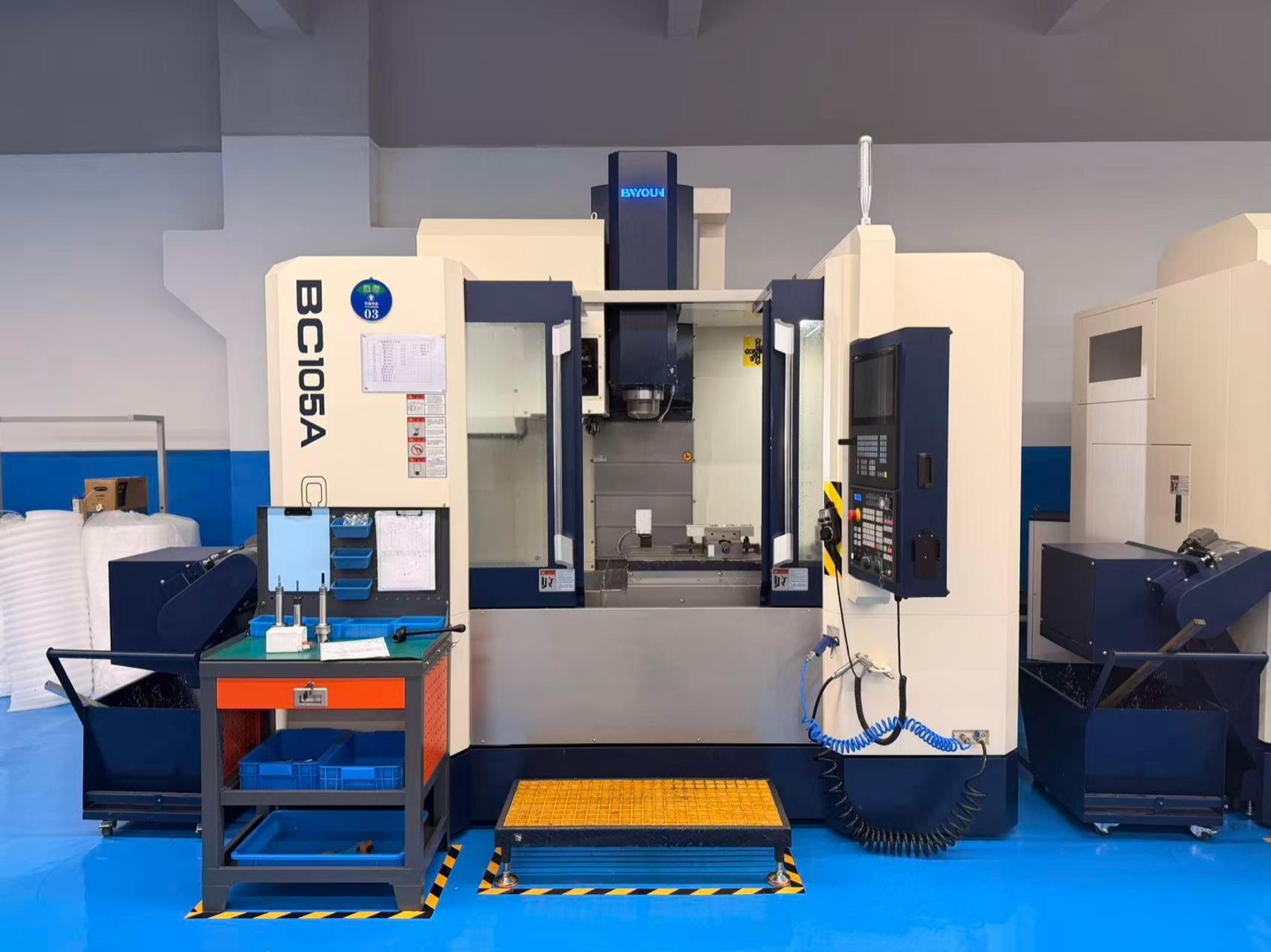A BWYOUN BC105A machining center on the FUDA RAPID shop floor